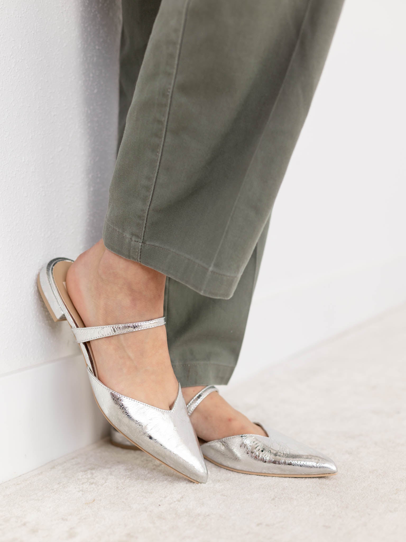 Flats Dolce Vita Pointed Toe Mules White Toe Flats Studded Pointed