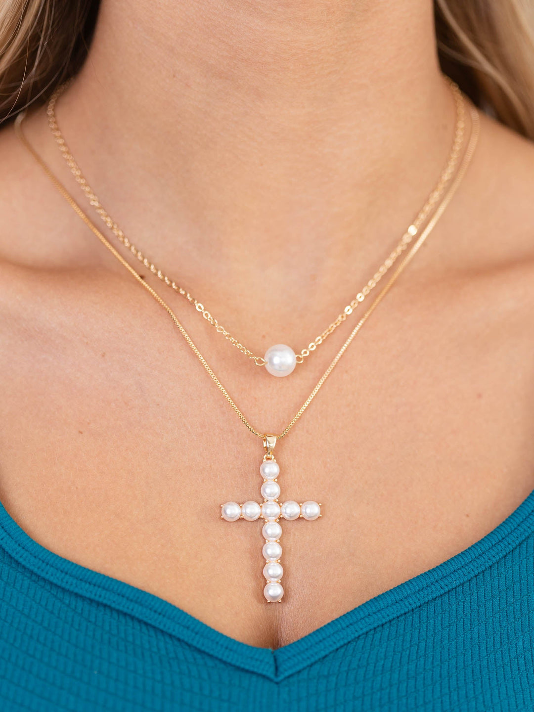Sodajo Pearl Cross Pendant NecklaceNecklace