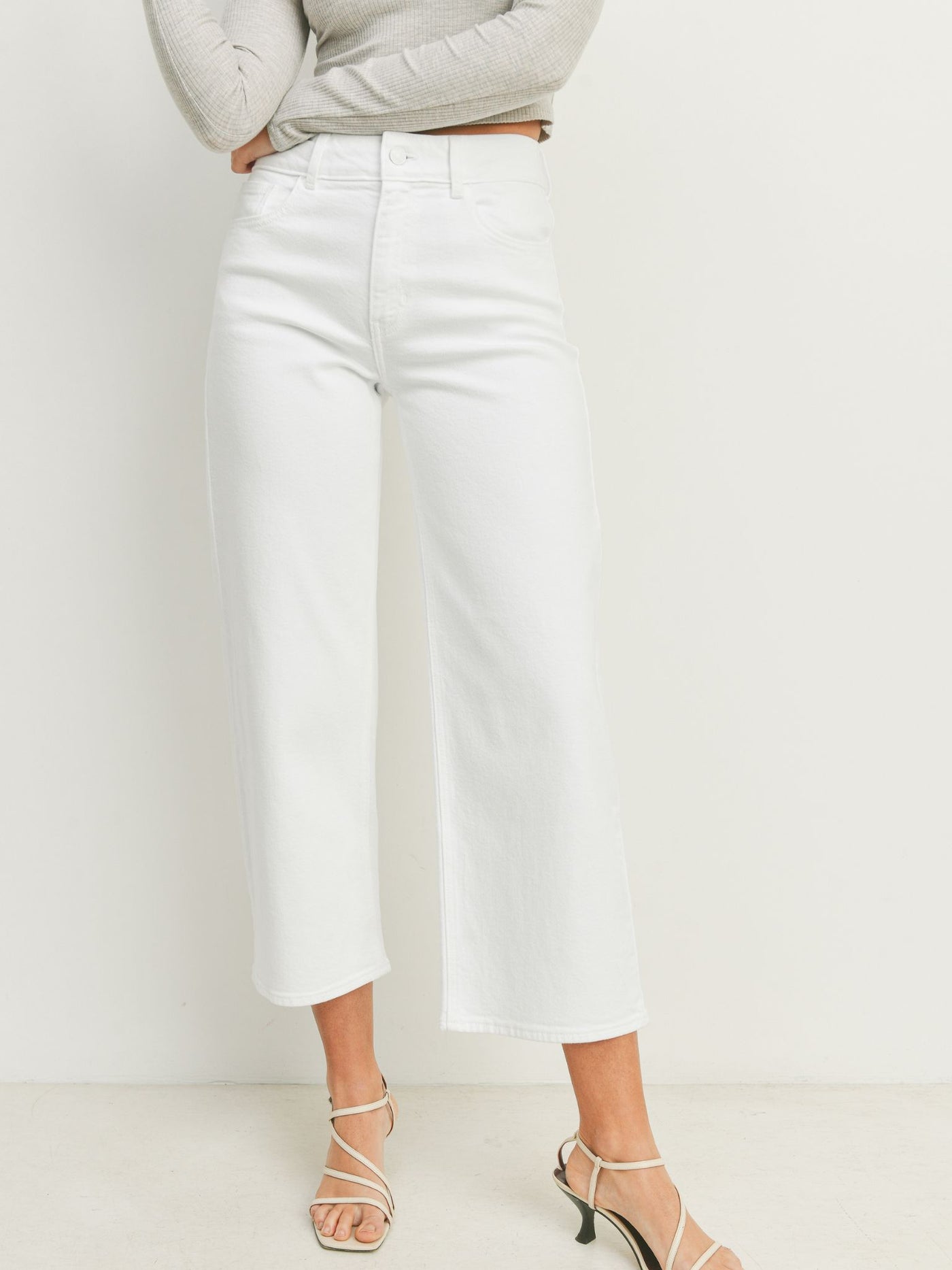 white denim pants