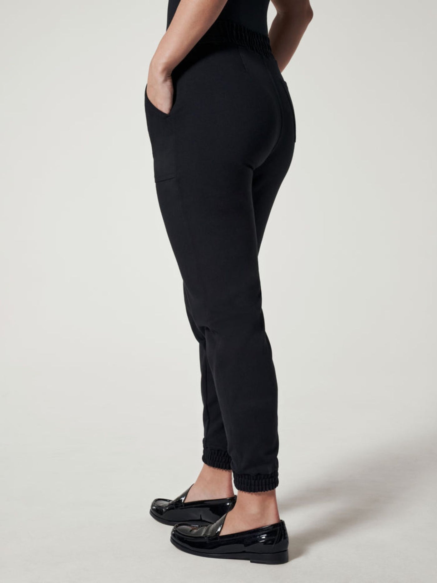 pull on jogger pant