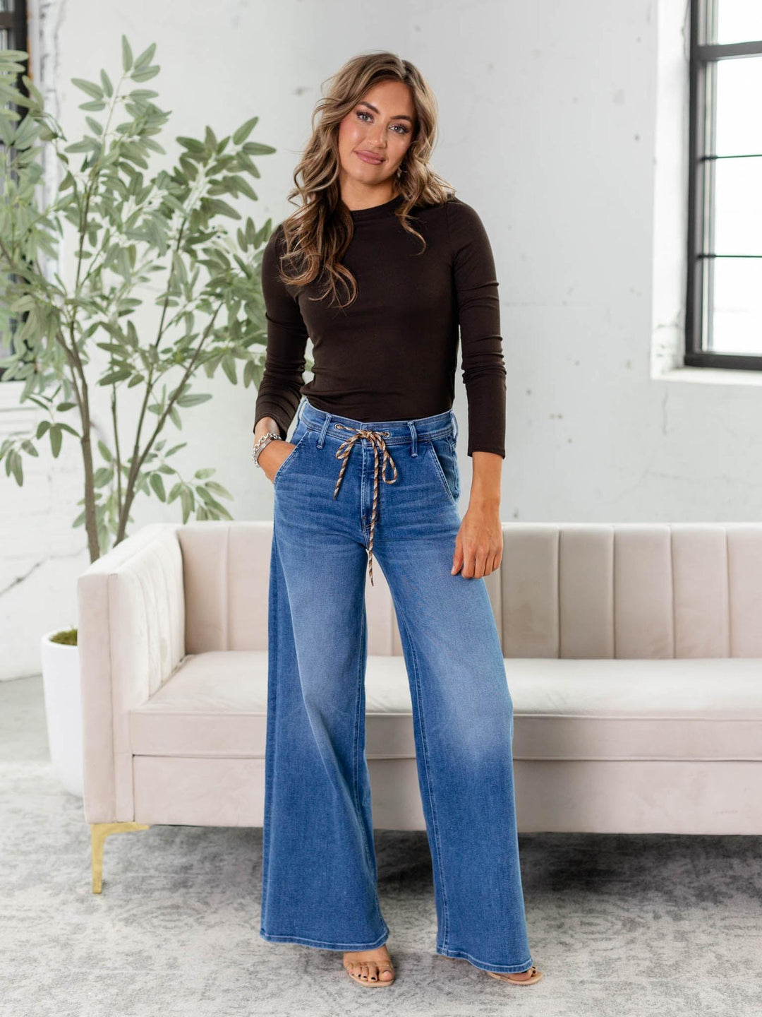 brown long sleeve ribbed shirt