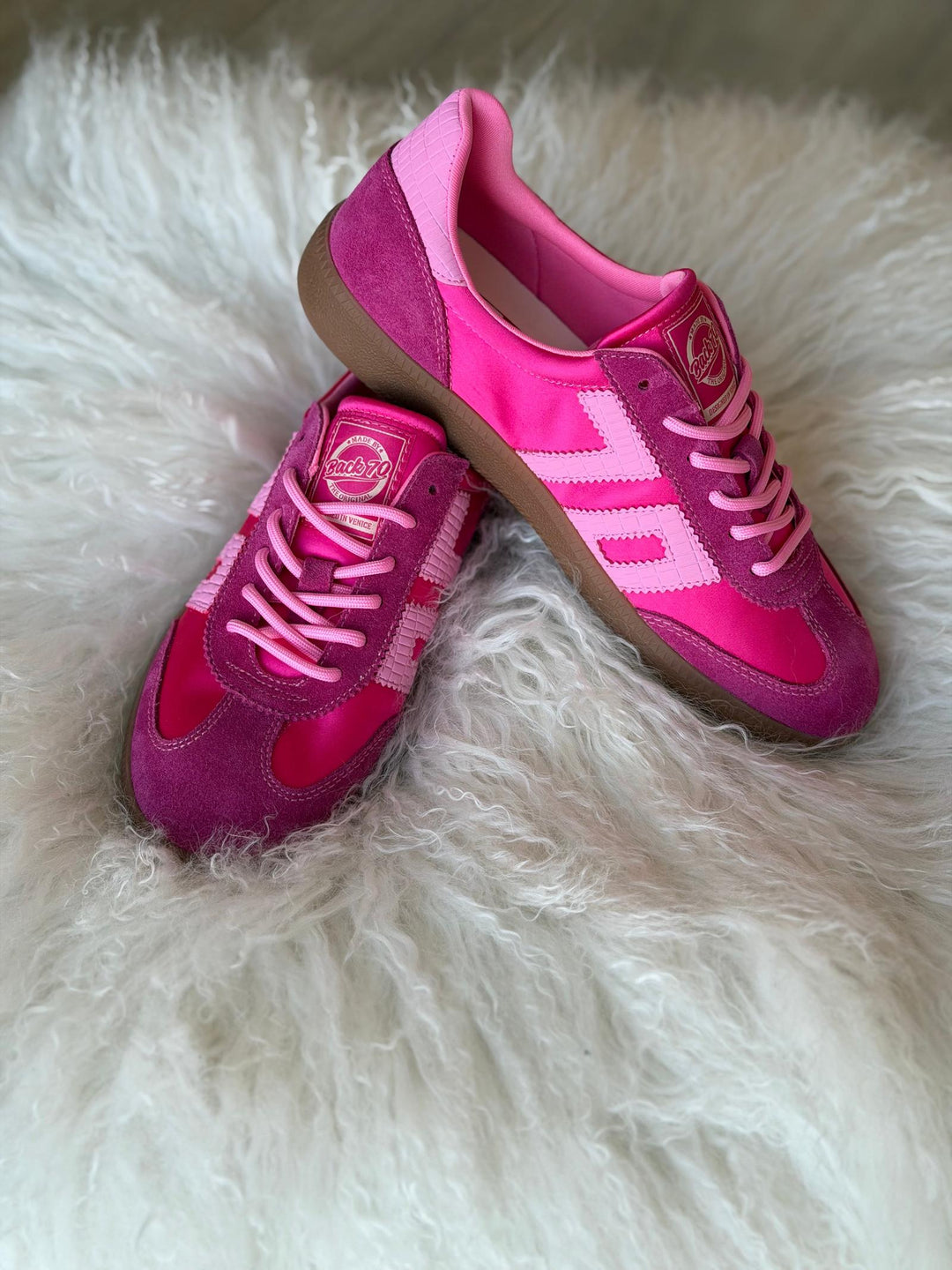 BACK70 Ghost C26 Sneaker - Fuxia