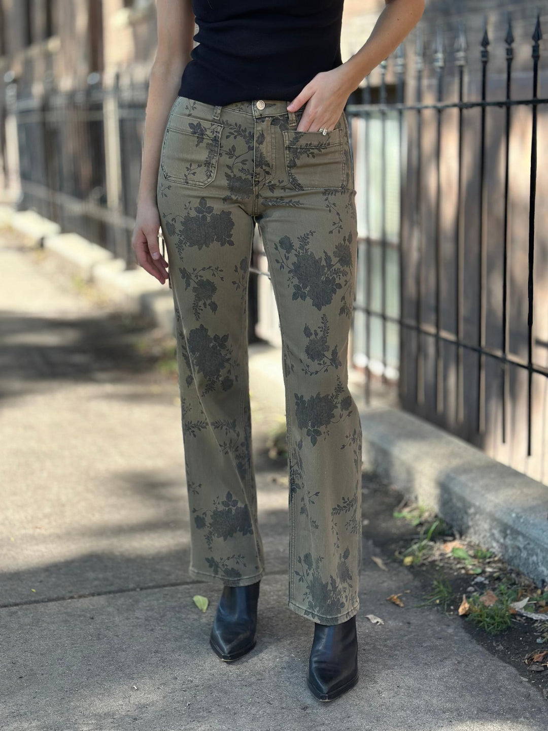 Lovervet Olive Floral High Rise Patch&