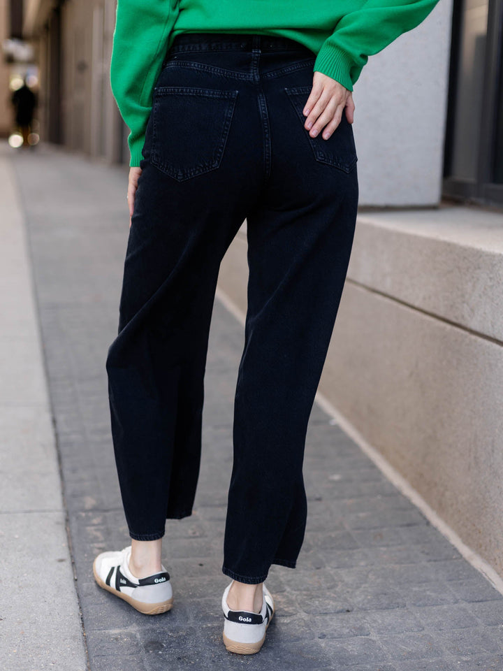 barrel jeans 