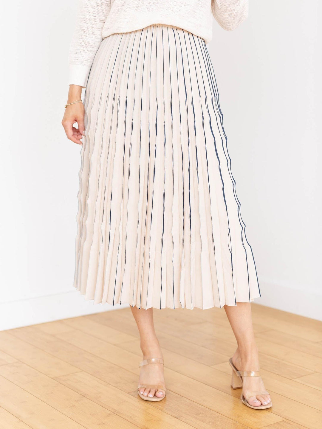 Current Air Classic Elastic Waist Pleated Midi Skirt