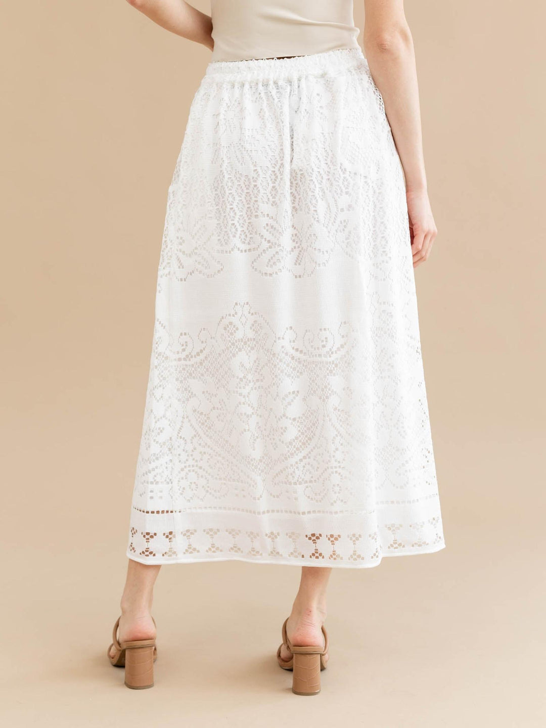 neutral looking outfit 