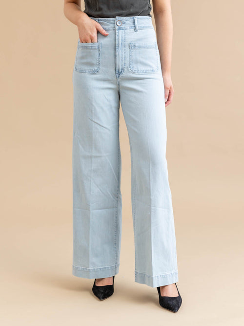 light wash jeans with heels 