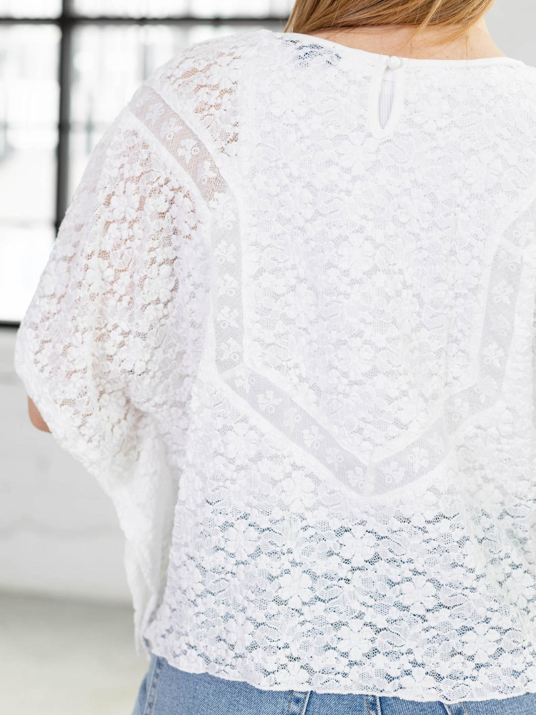 short sleeve white lace ponch