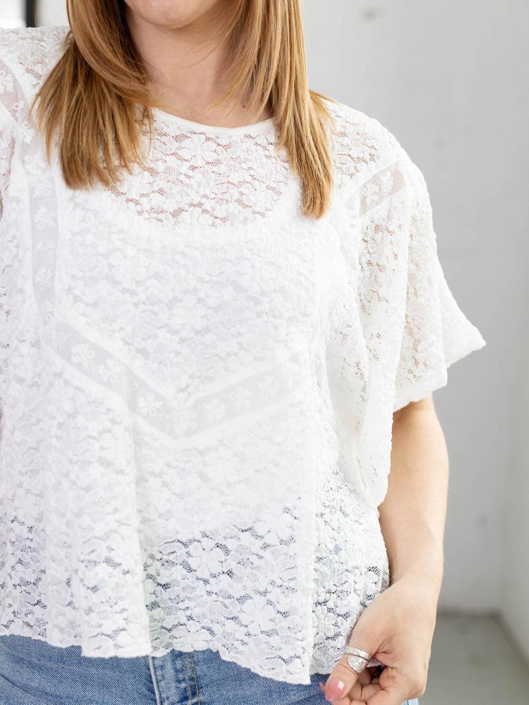 short sleeve white lace ponch