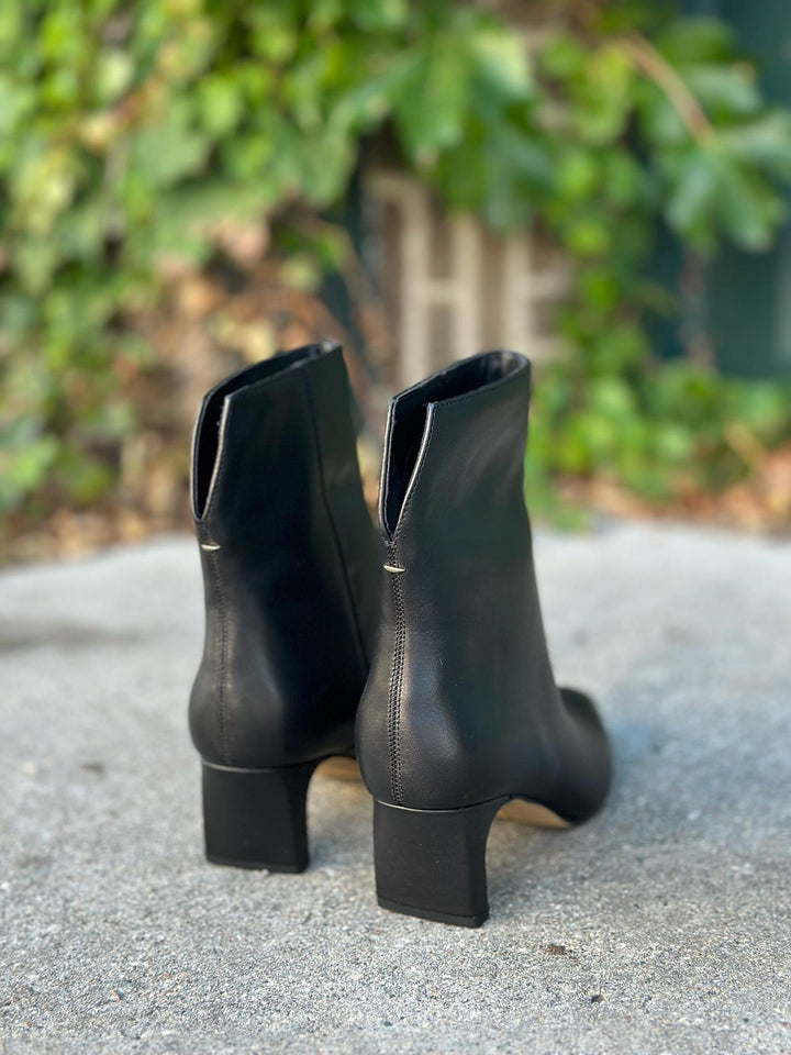 Dolce Vita Bennet Sleek Bootie