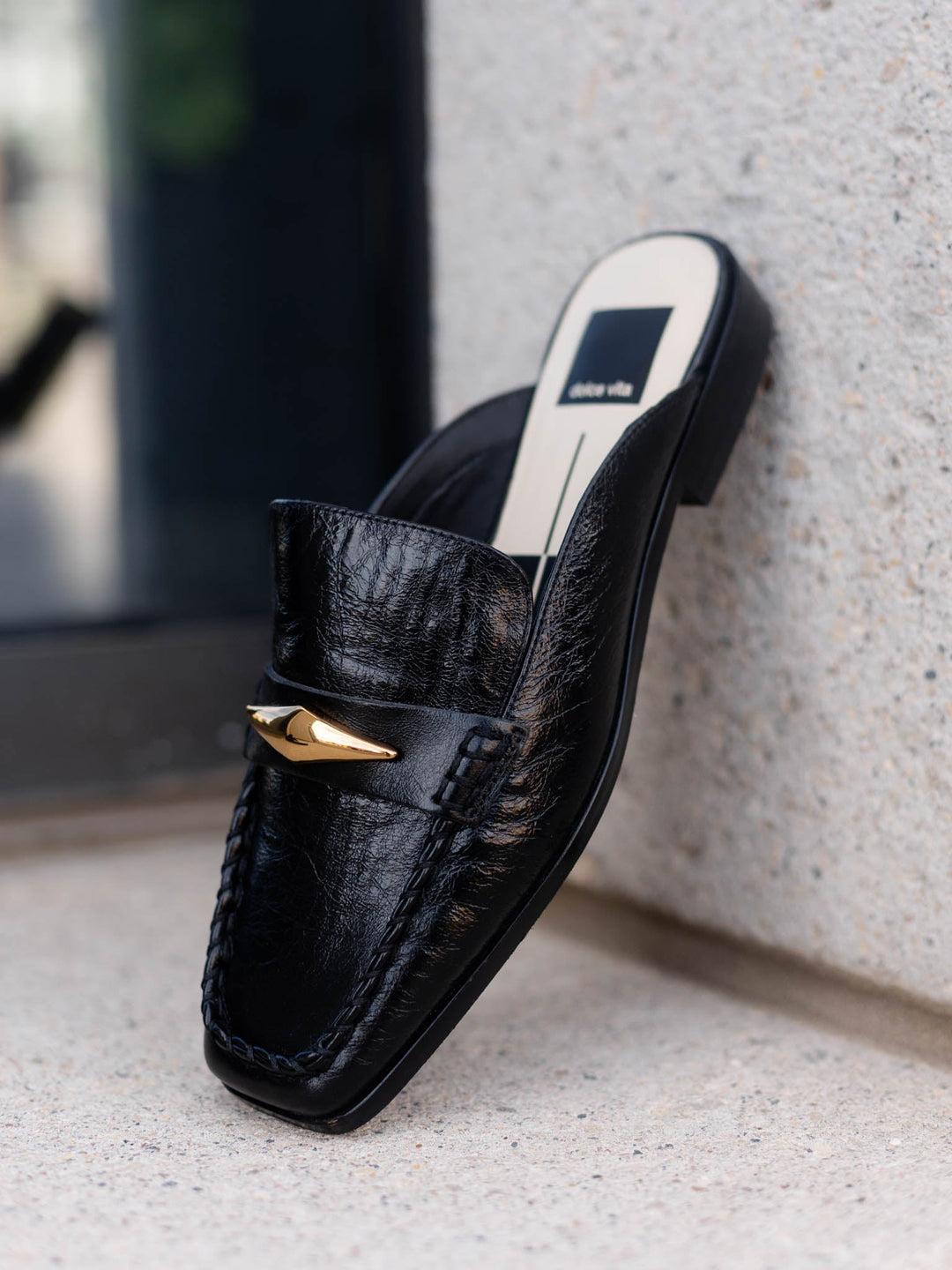 black crinkle loafer