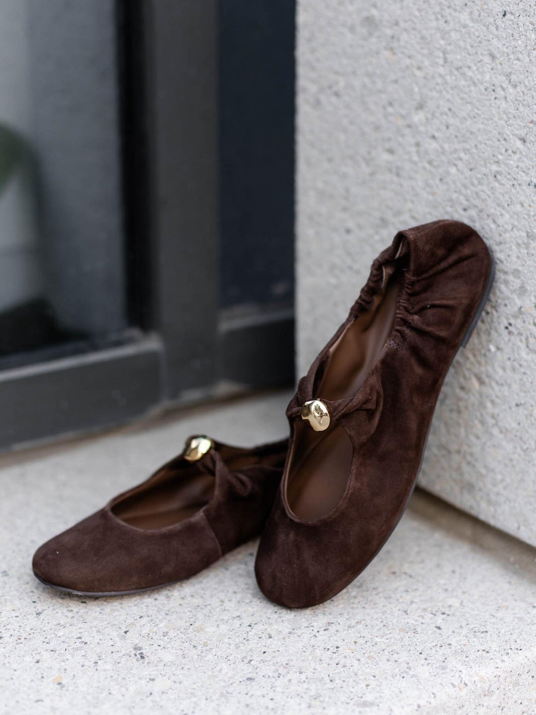 Dolce Vita Cornel Scrunch Ballet Flat - Dark Brown