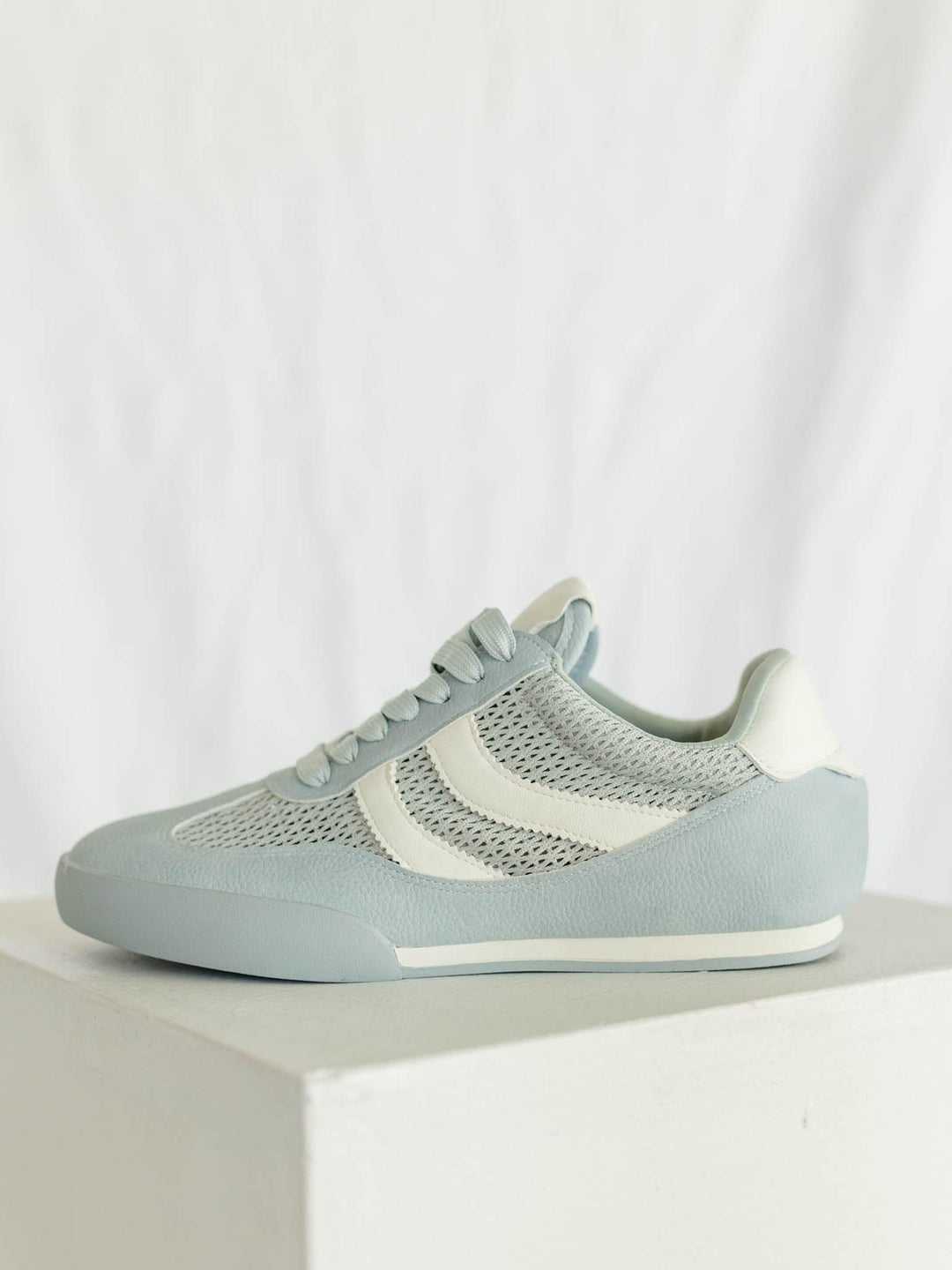 Dolce Vita Maya Sneaker - Blue