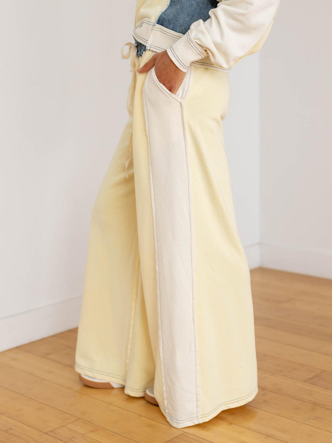 wide leg sweatpants