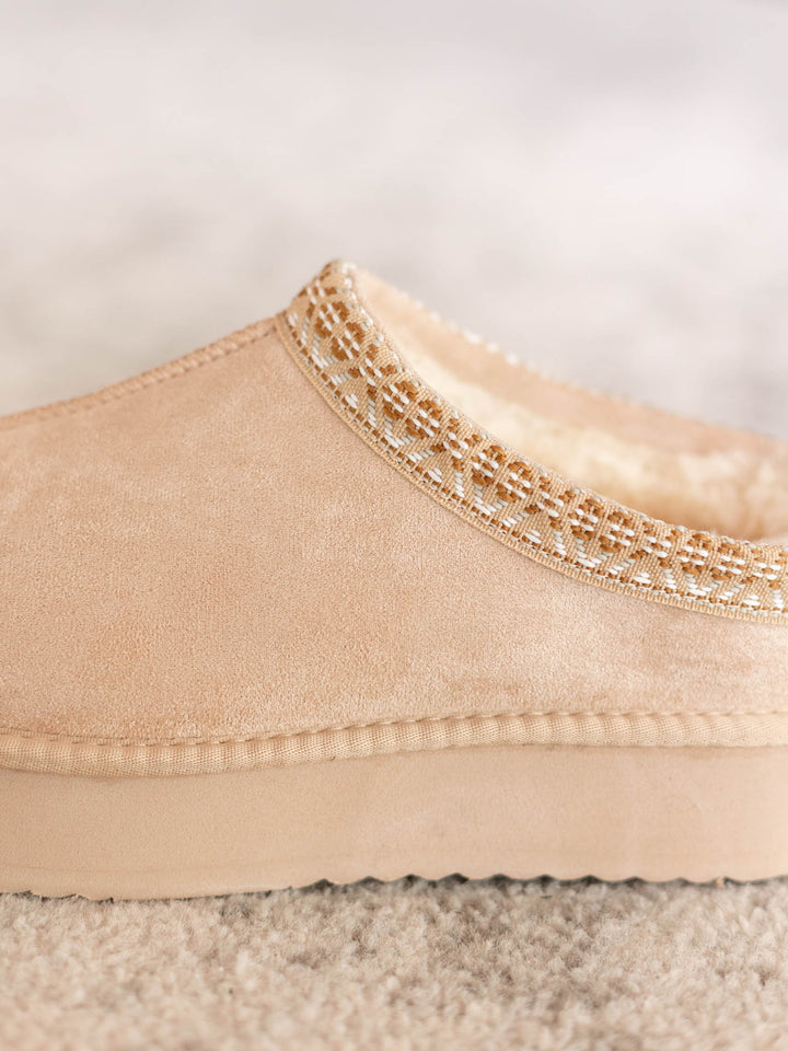 light neutral slip on