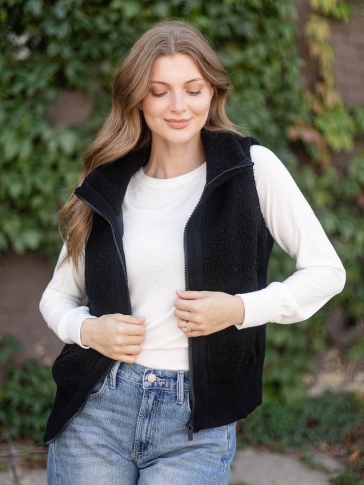 Elan Zip Up Sherpa Vest