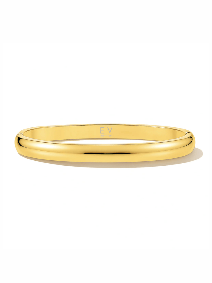 Gold ring with &