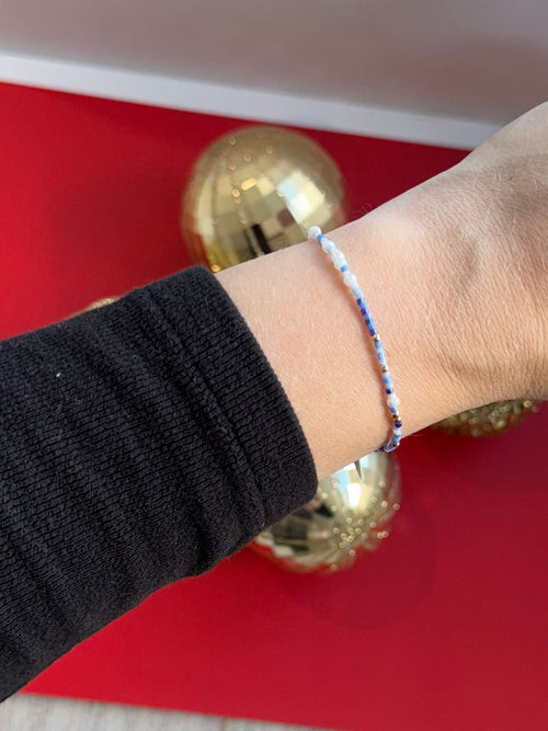 BLUE BEADED BRACELET