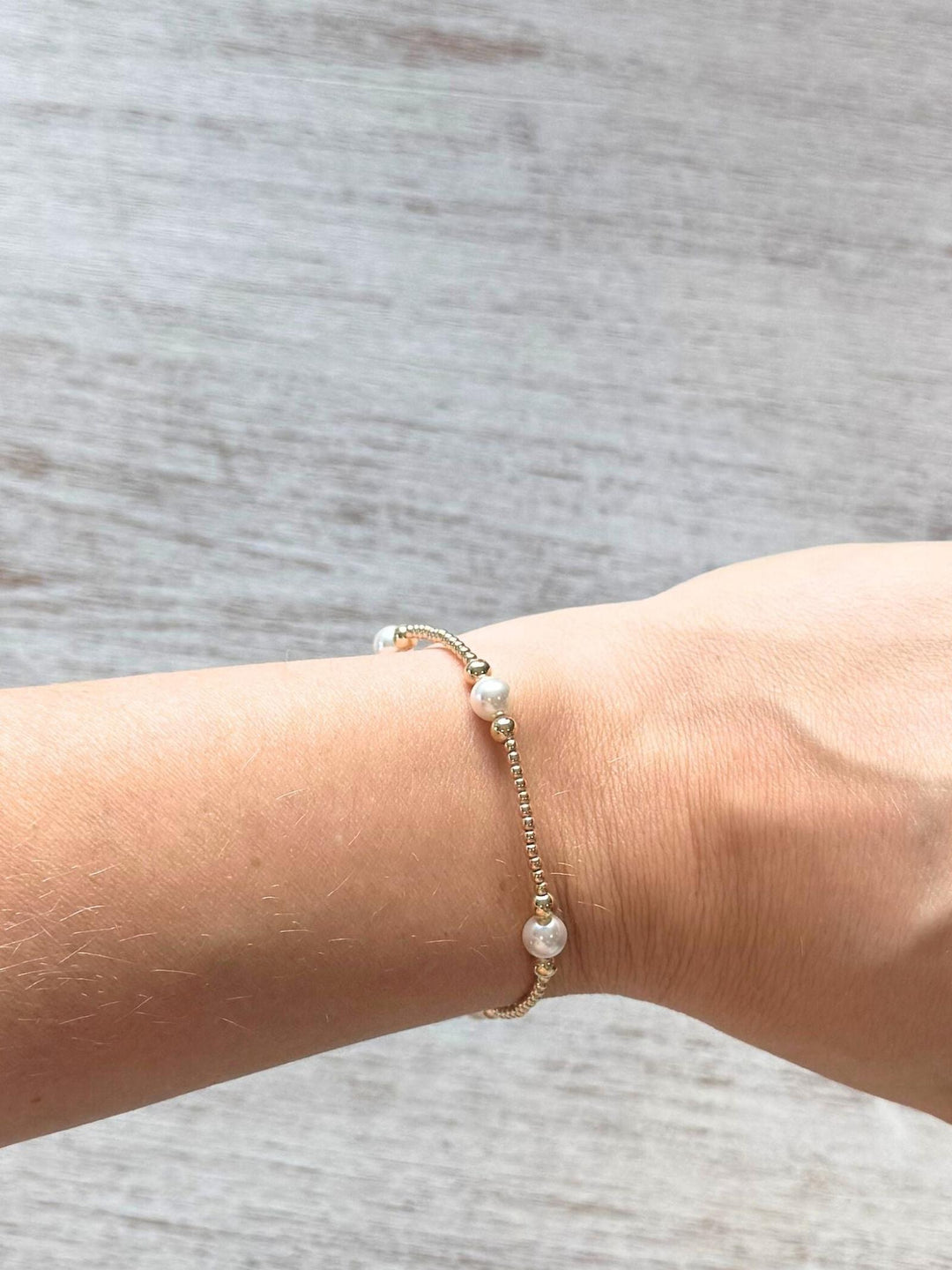 pearl beaded bracelet