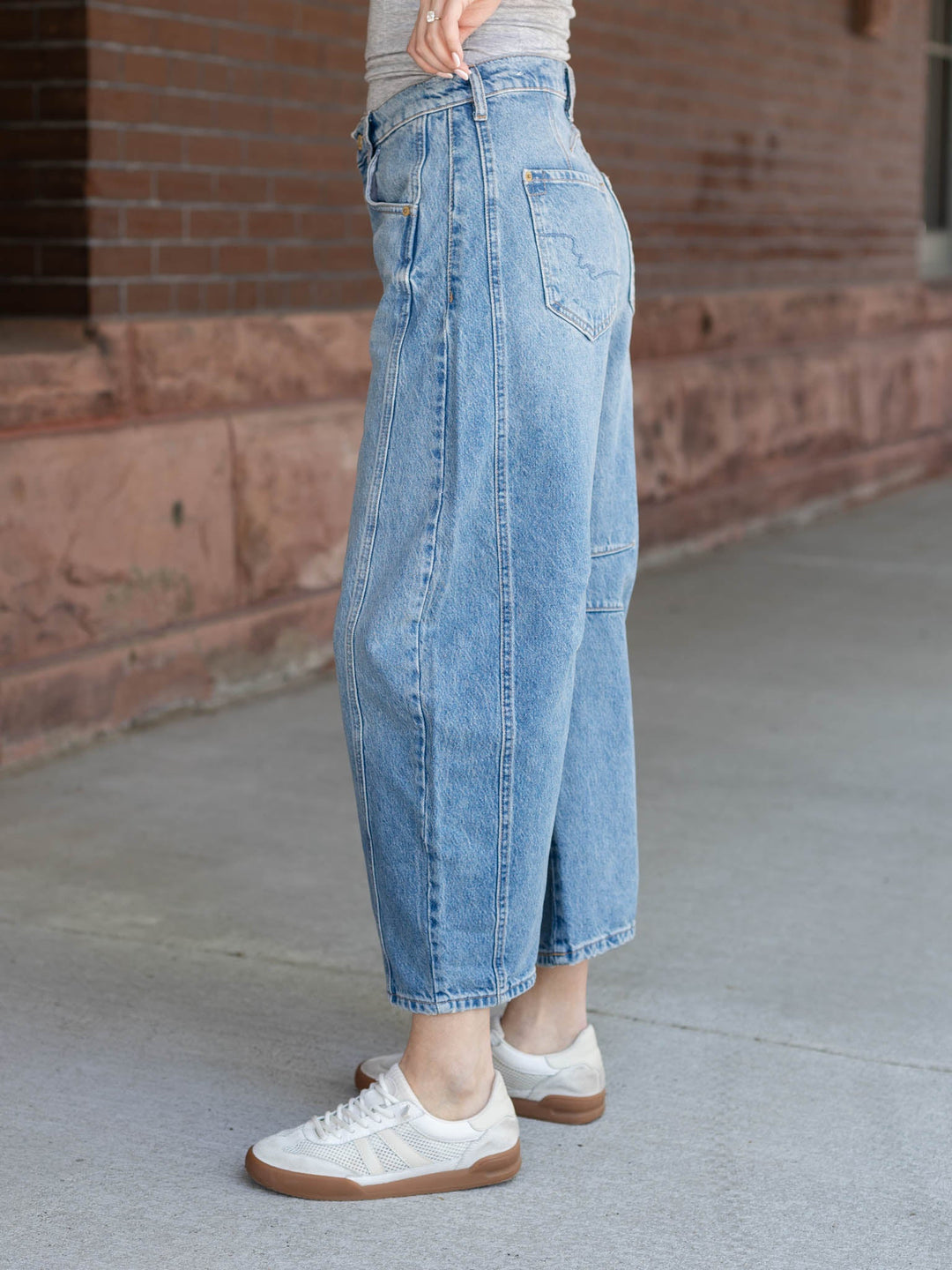 medium wash barrel jean