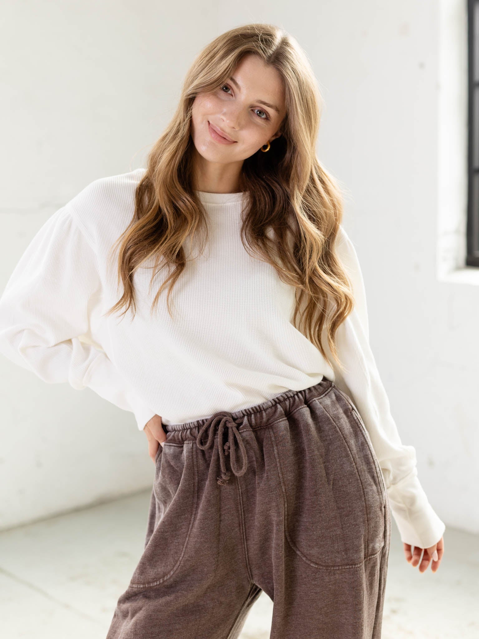 (取寄) フリーピープル レディース ラピス カフ Free People women Lapis Cuff Fossil Dune Free People Lapis Cuff – Leela and Lavender