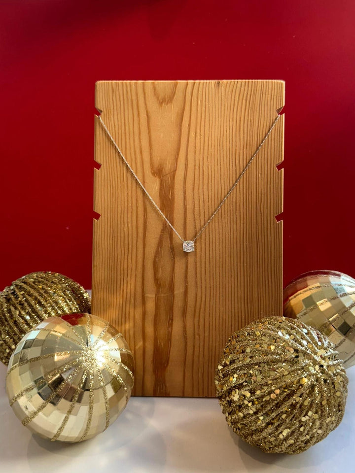 silver gem necklace
