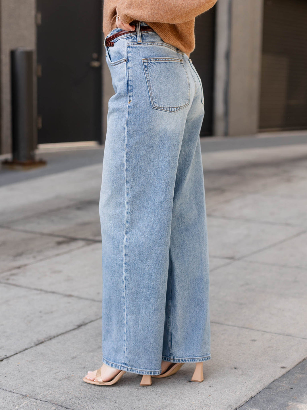 straight leg jean