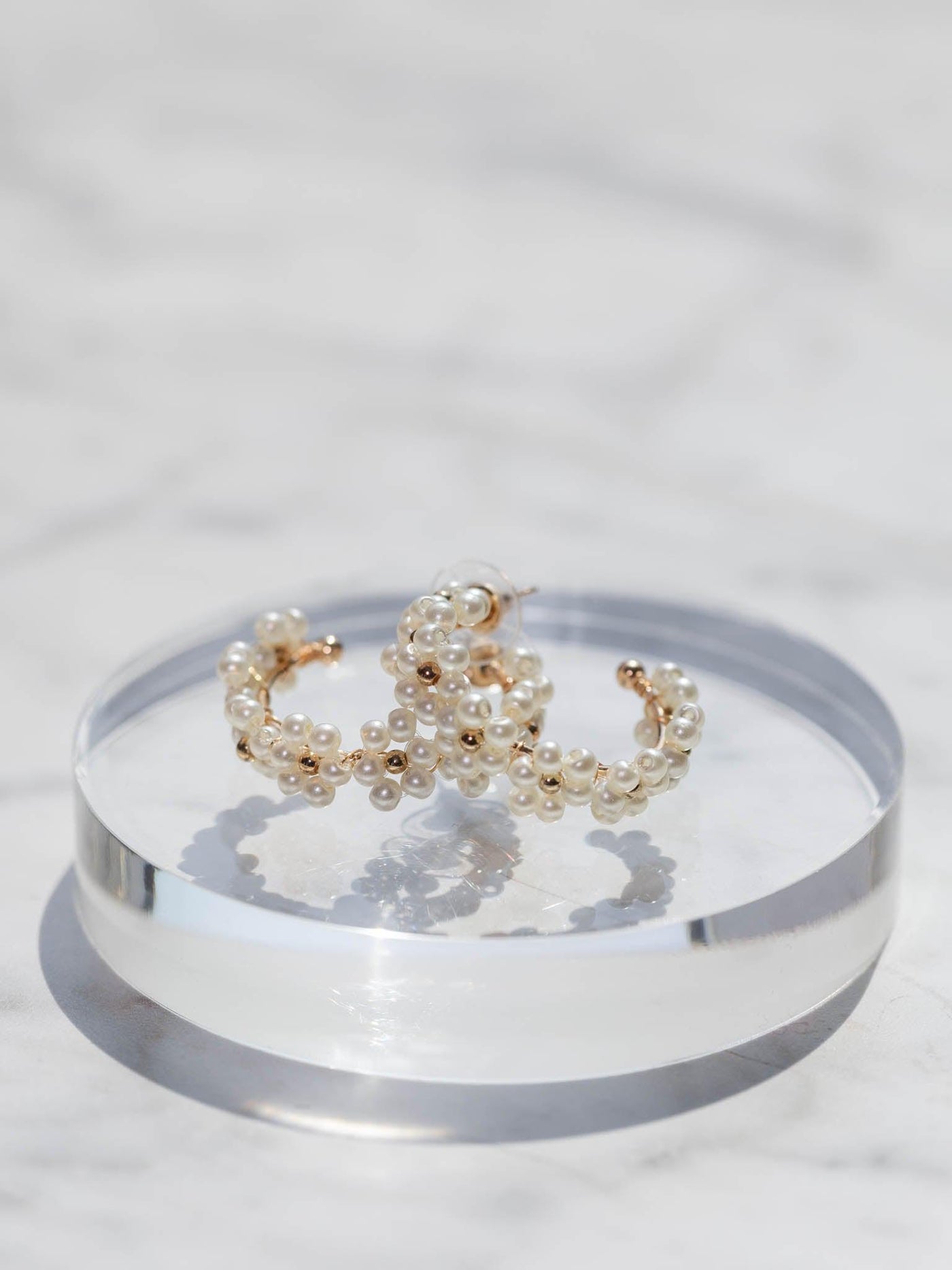pearl gold hoops