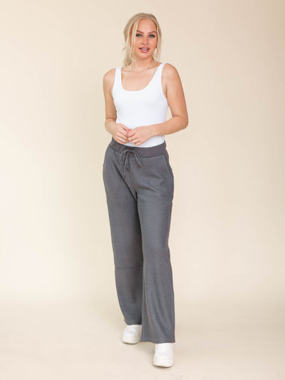drawstring waist pants