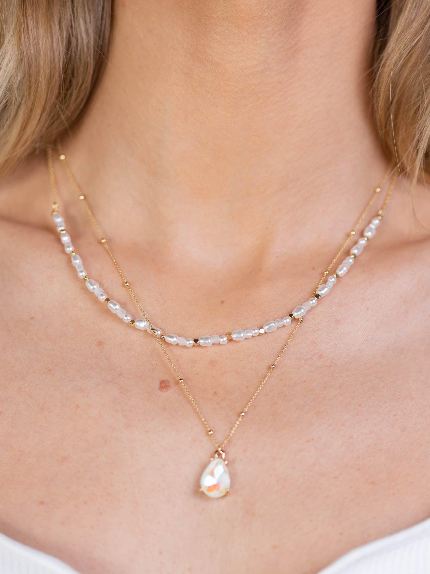 teardrop pearl necklace