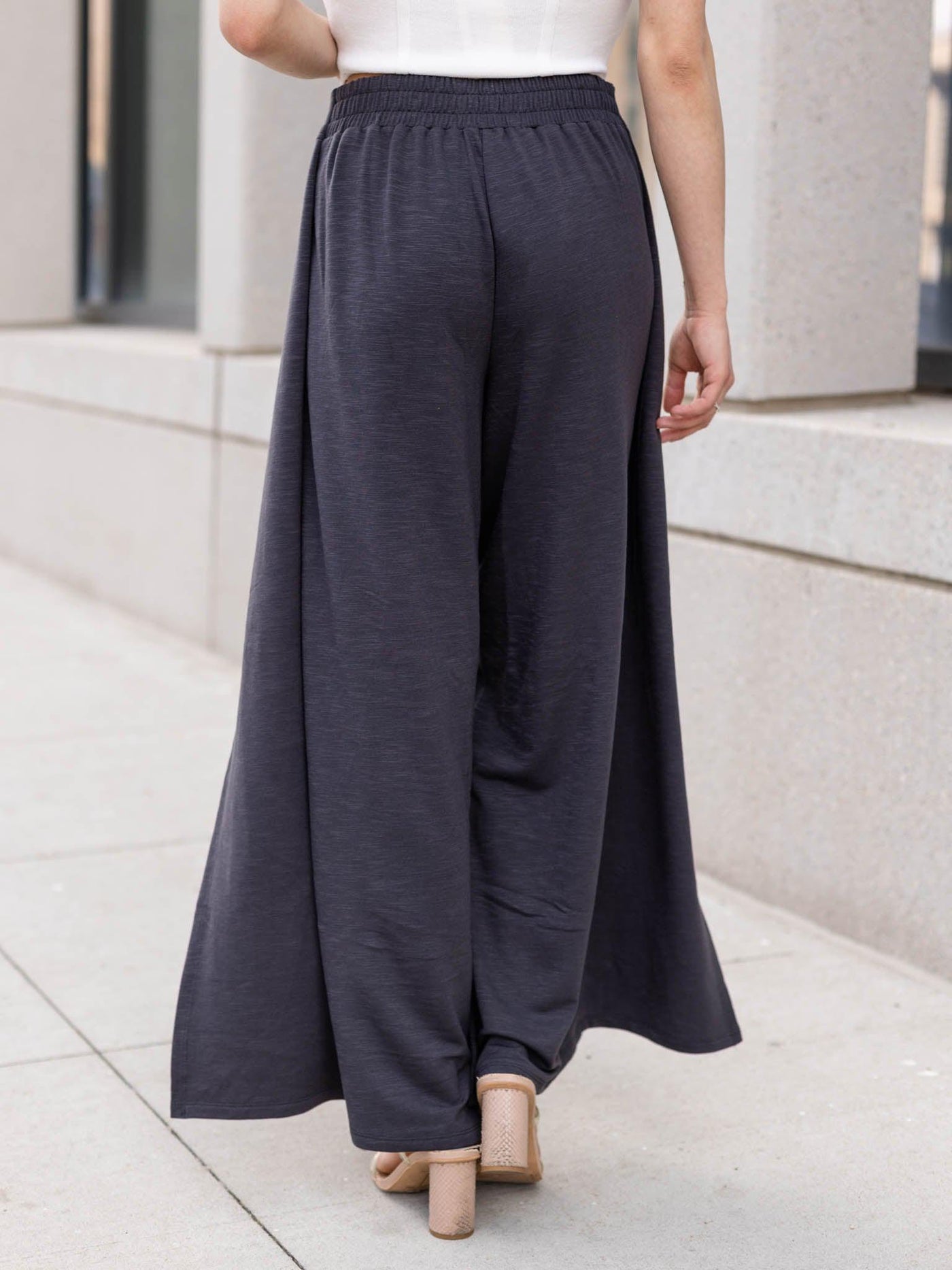 pull on tie front pant