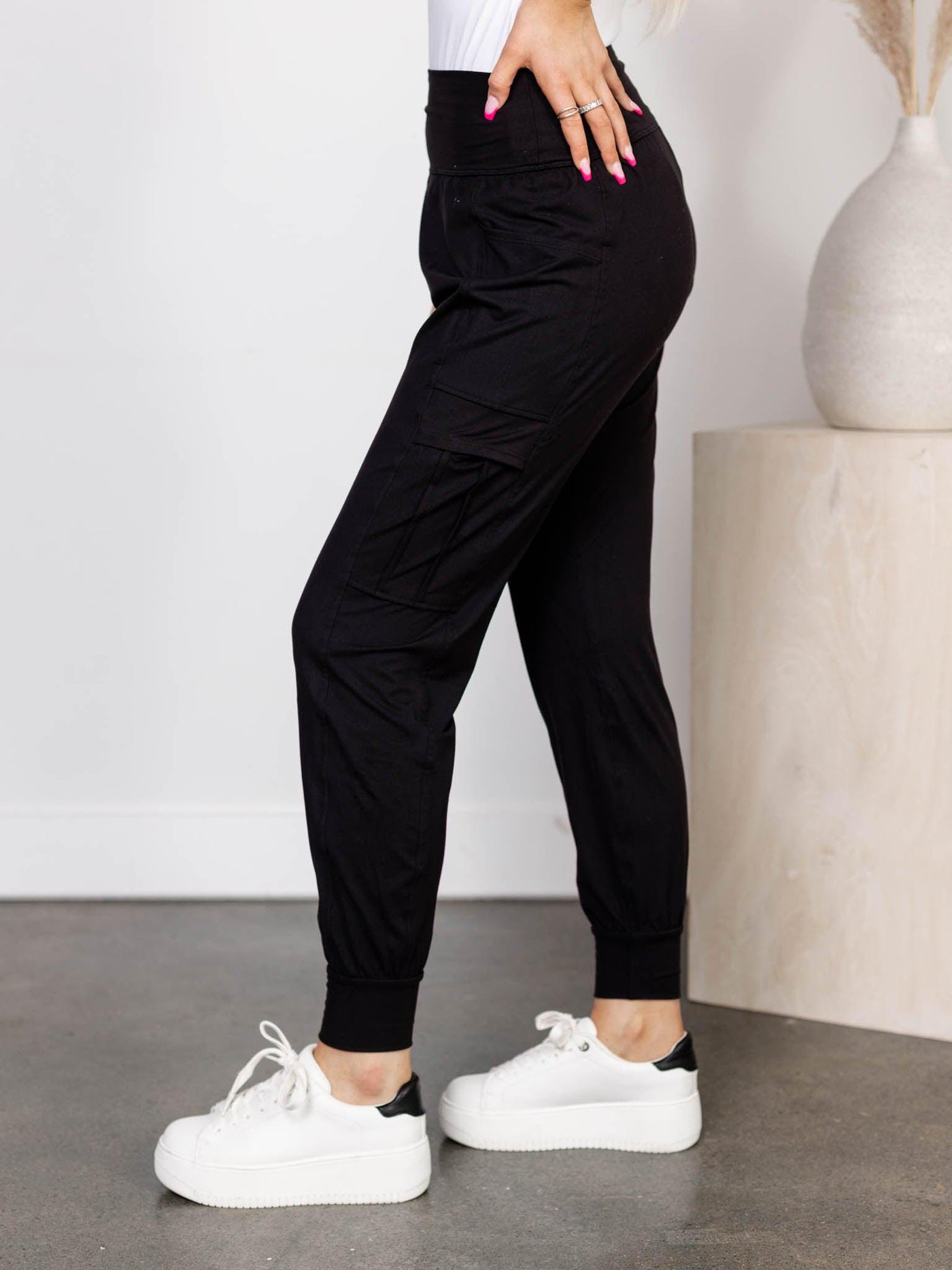 athleisure jogger silhouette