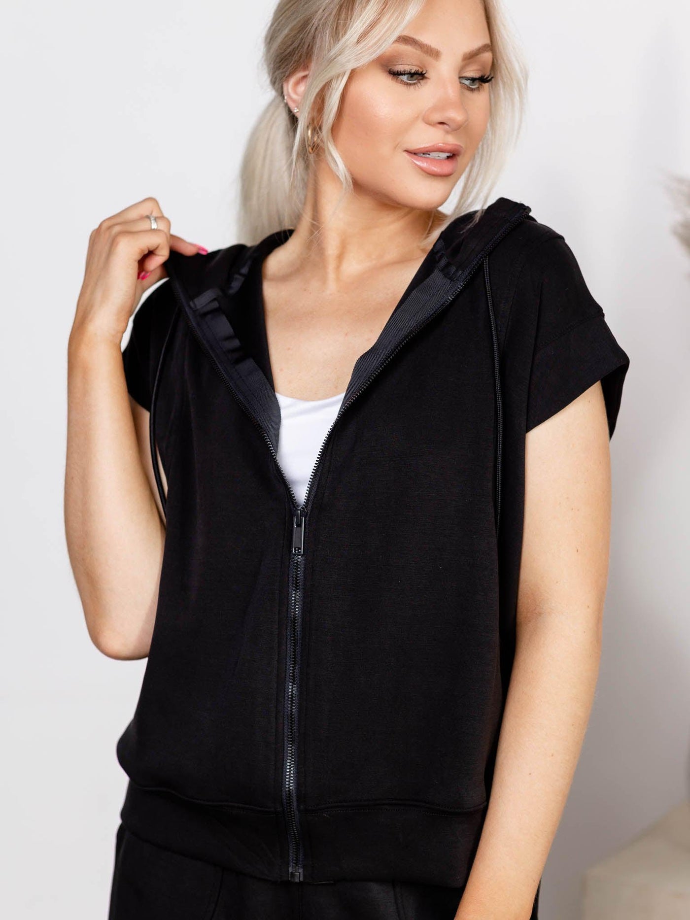 boxy sleeveless hoodie