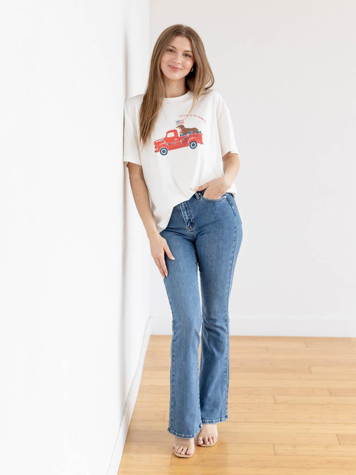 americana puppy truck graphic tee