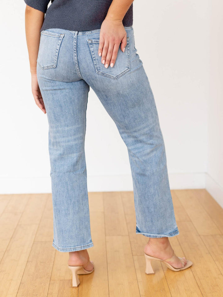 straight leg ankle light wash jeans