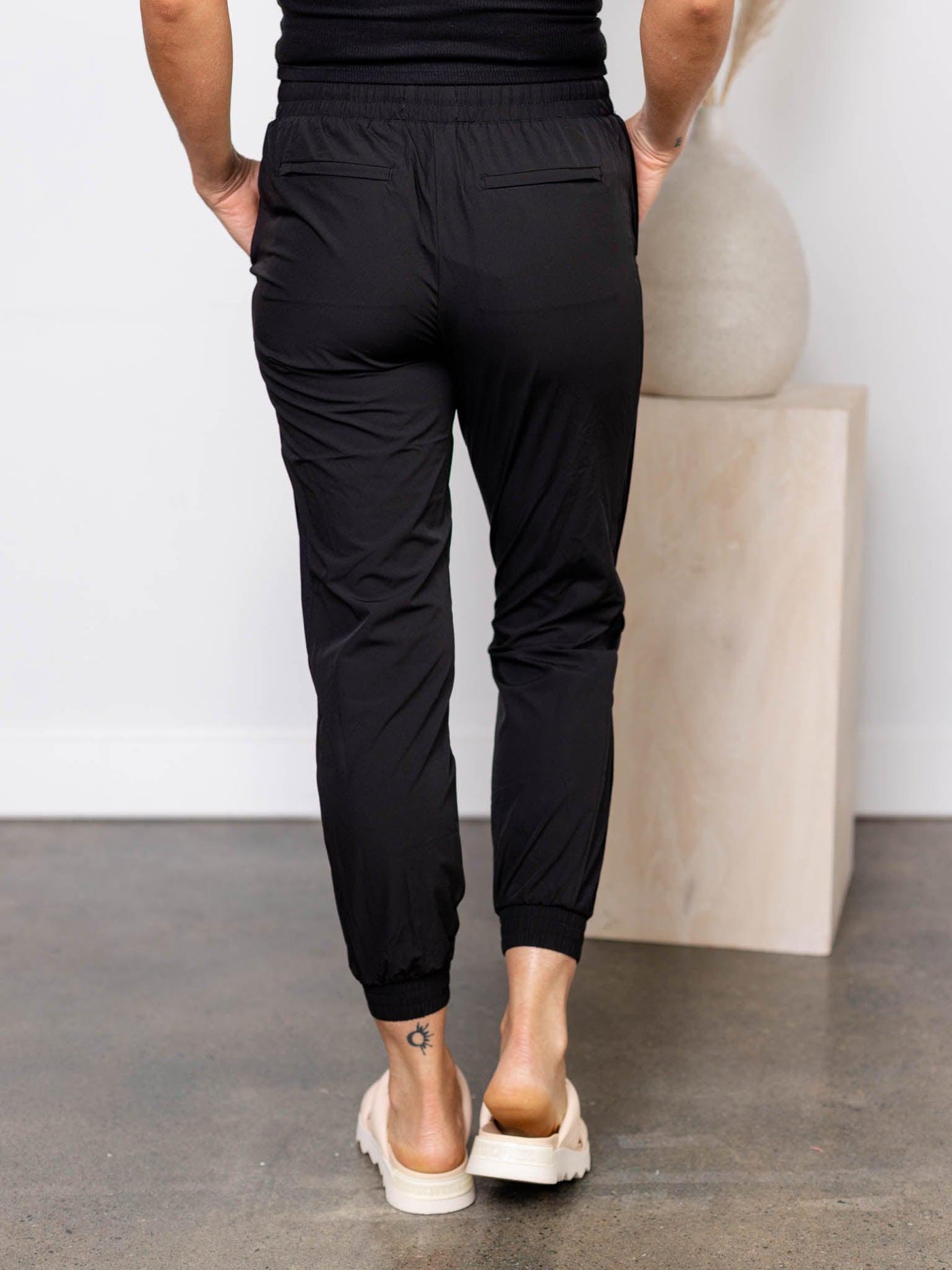 mixed fabric jogger pant