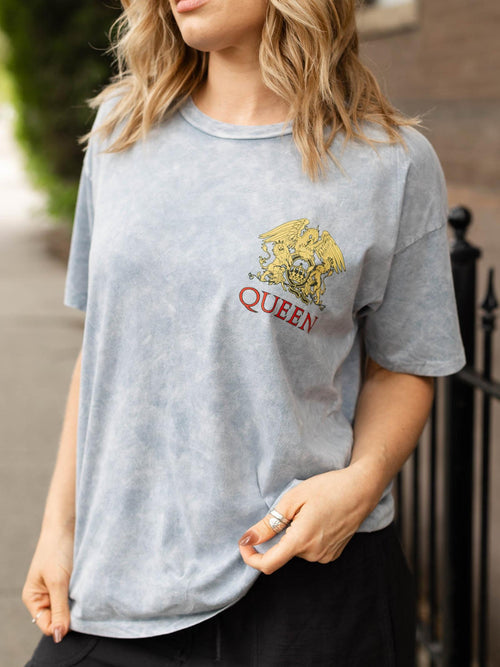 washed grey queen tee