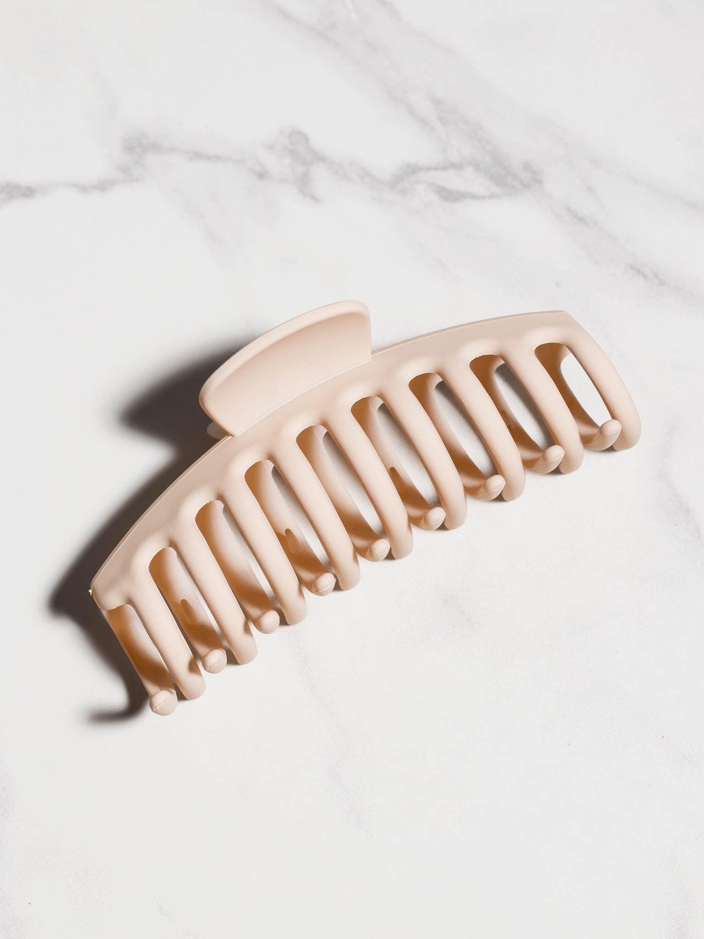 cream classic claw clip