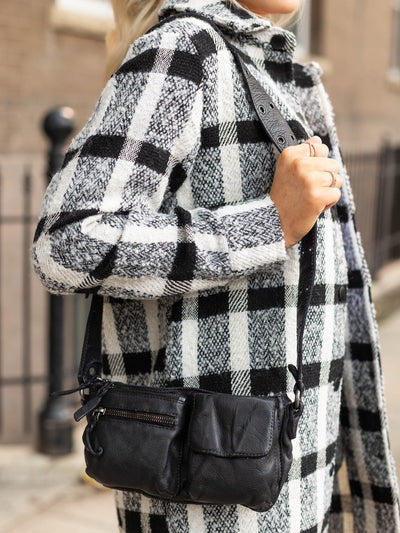 black handbag