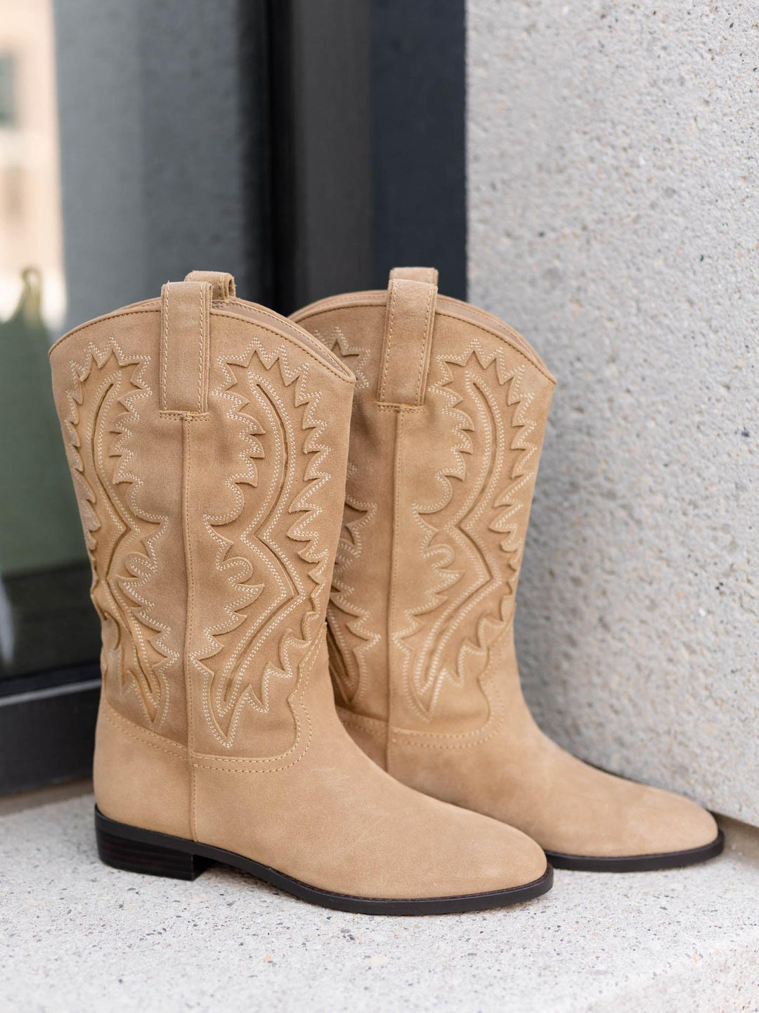 Dolce Vita Tomara Flat Tall Western Boot - Cashew