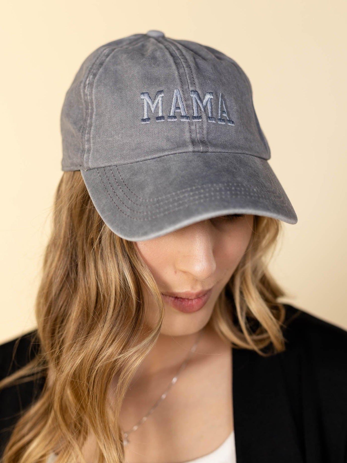 mama hat
