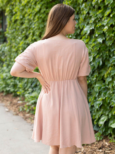 padded ruched sleeve design