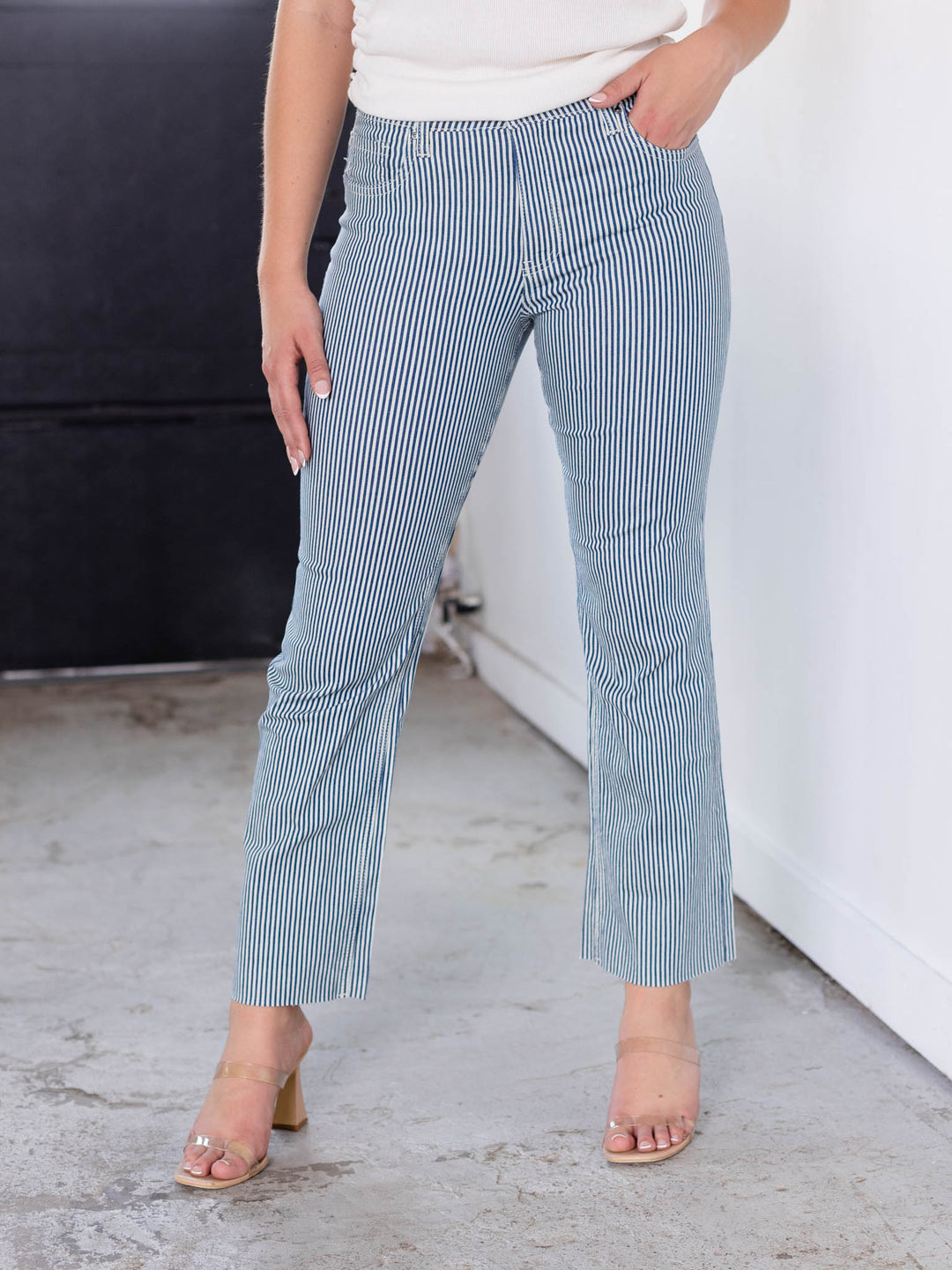 KUT Navy/Ivory Kelsey High Rise Fab Ab