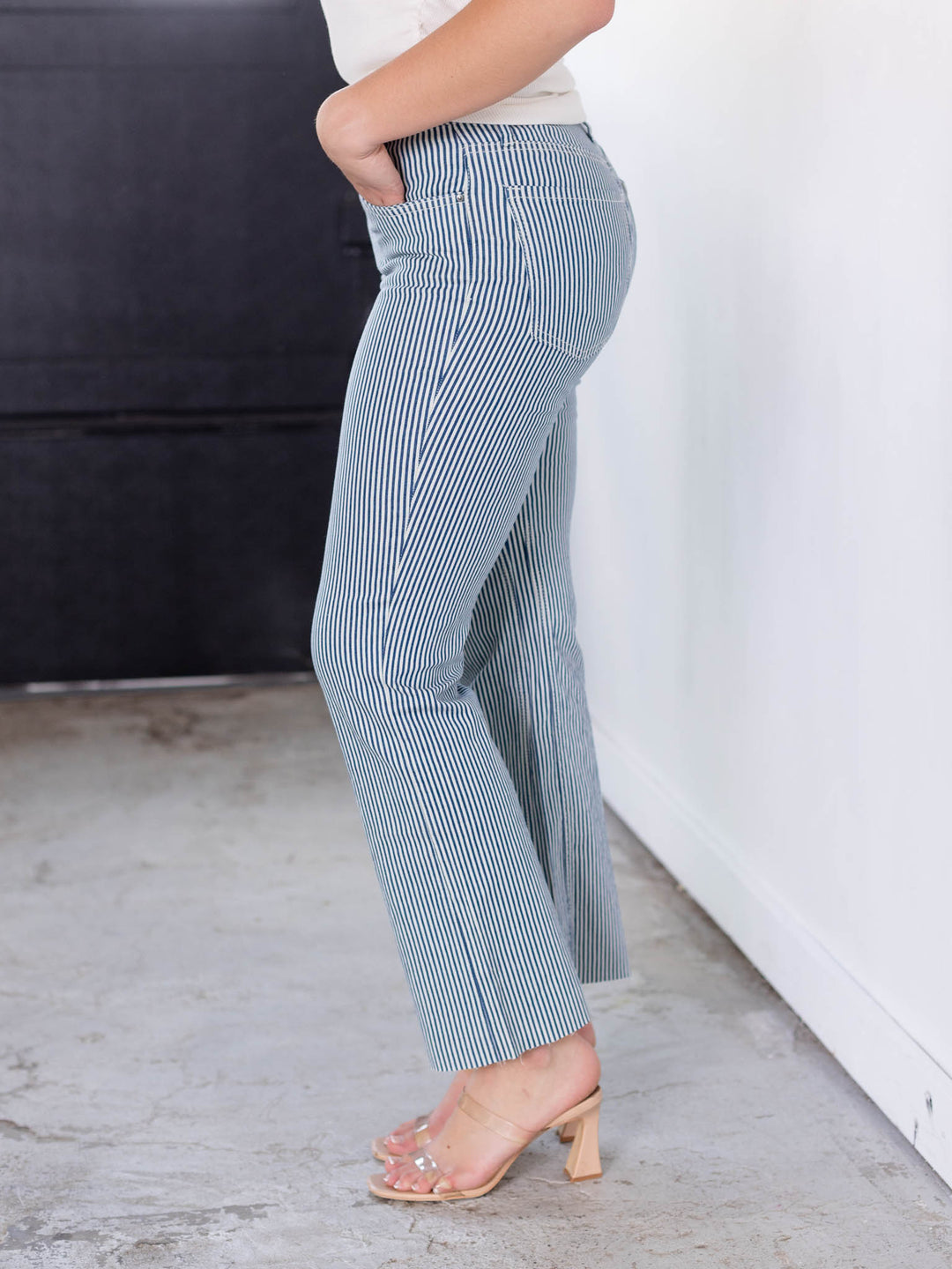 KUT Navy/Ivory Kelsey High Rise Fab Ab