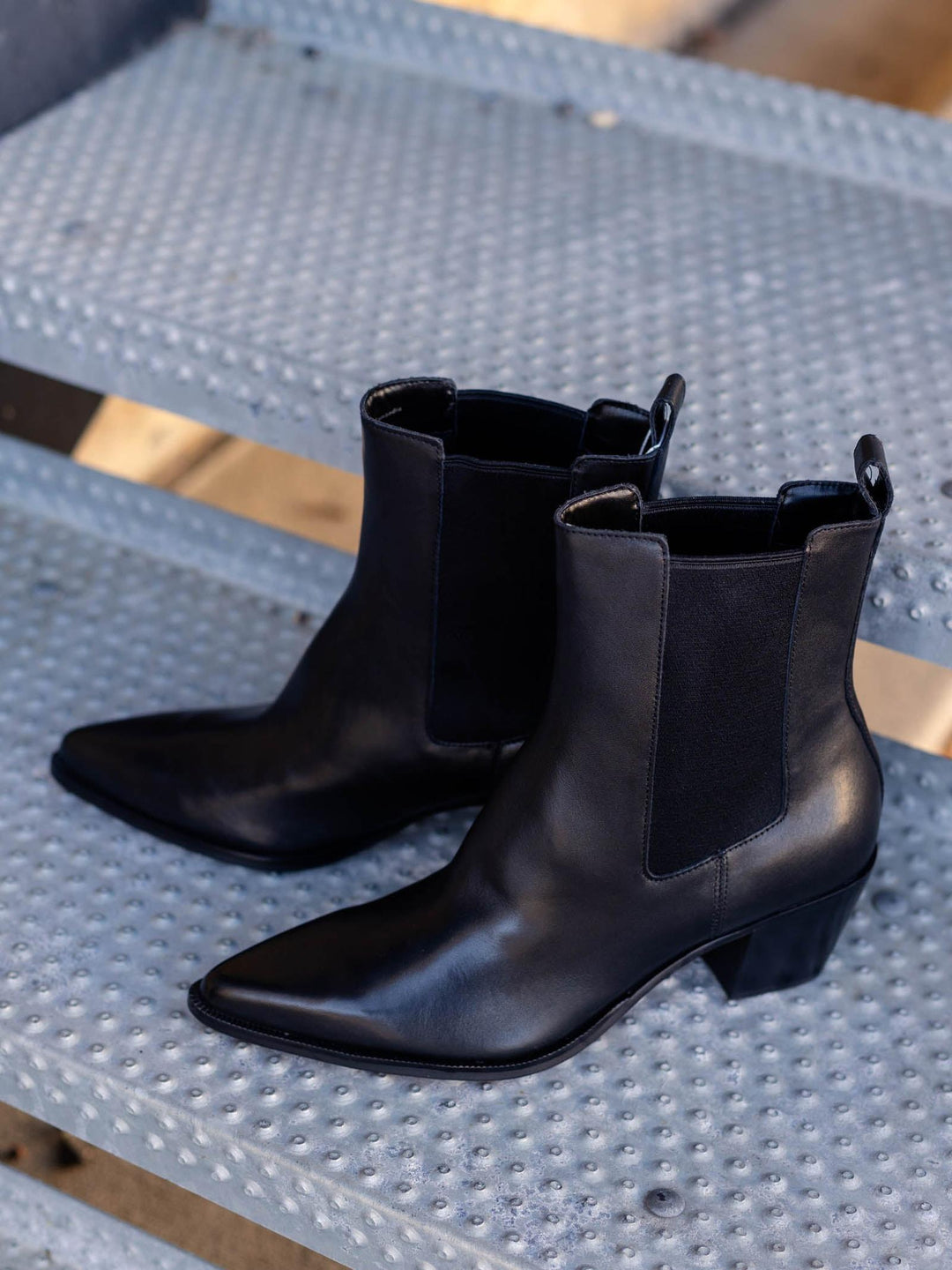 black mid shaft bootie