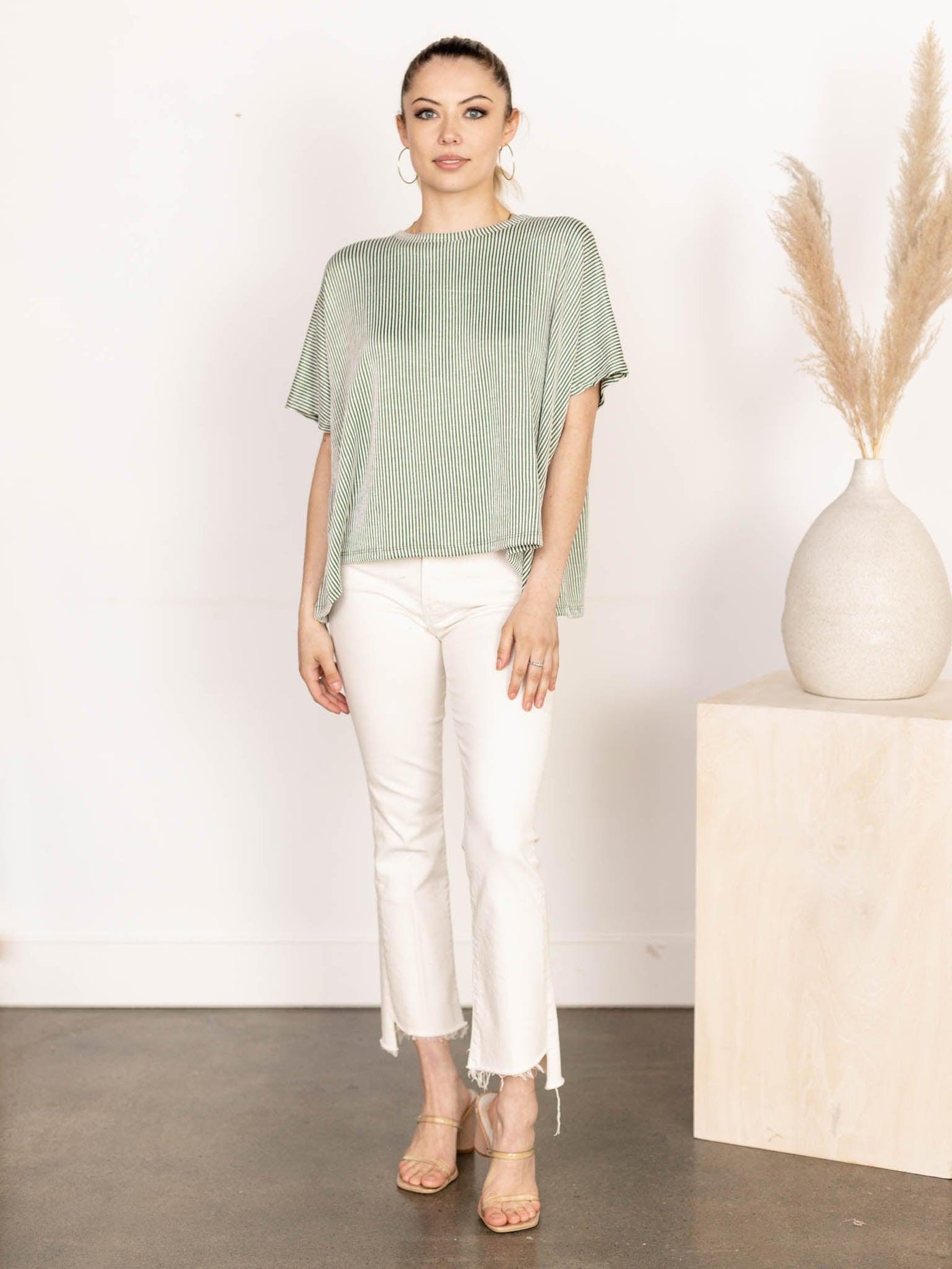 short sleeve stripe shirt