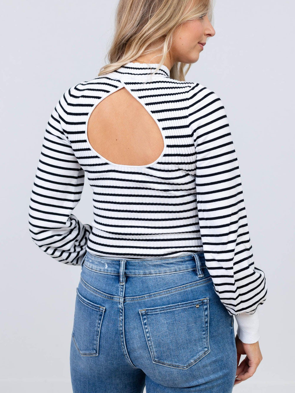 bubble sleeve sweater top