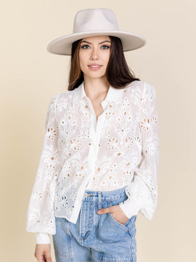 collared blouse