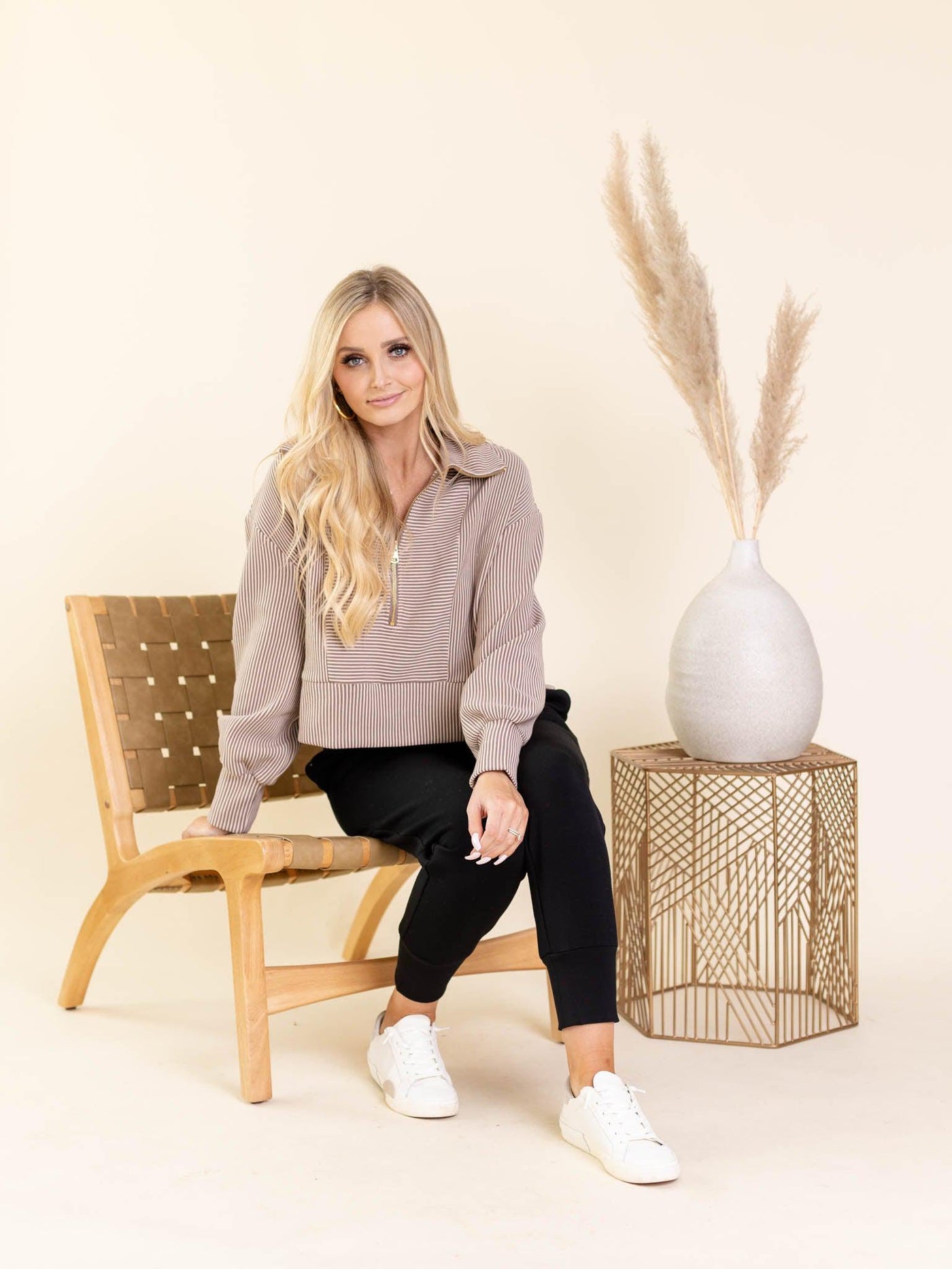 varley neutral pullover
