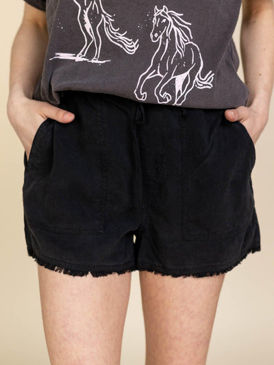 fray hem shorts